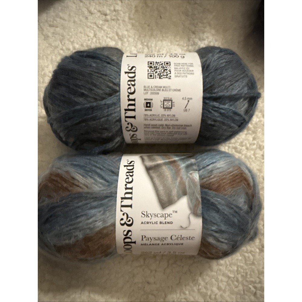 Loops & Threads SKYSCAPE Yarn BLUE & CREAM Acrylic/Nylon 3.5oz/ 262yds ea. Set-2